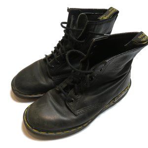 Dr Martens Sz 6 Black Leather 8 Eye Boots Made in England Vintage